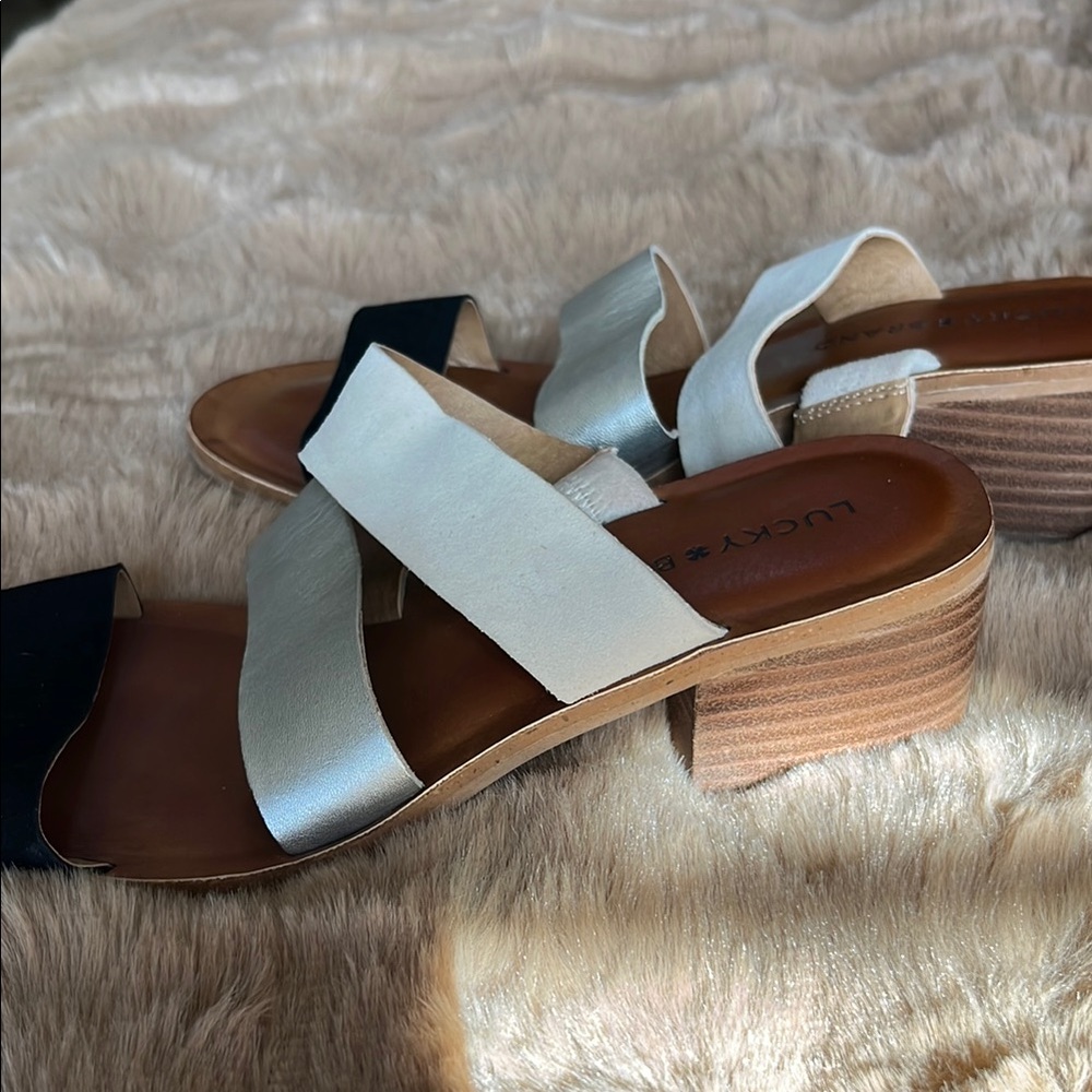 Lucky Brand Black, Cream  & Silver Sandals with Wide Straps - Picture 4 of 6